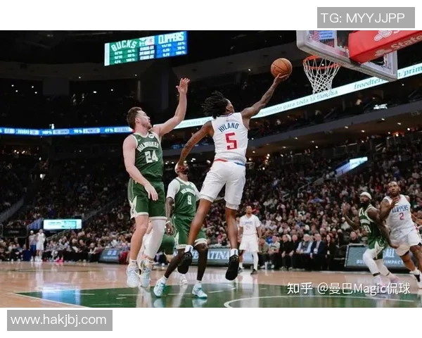 NBA直播精彩对决雄鹿挑战快船全场赛事分析与球员表现预测